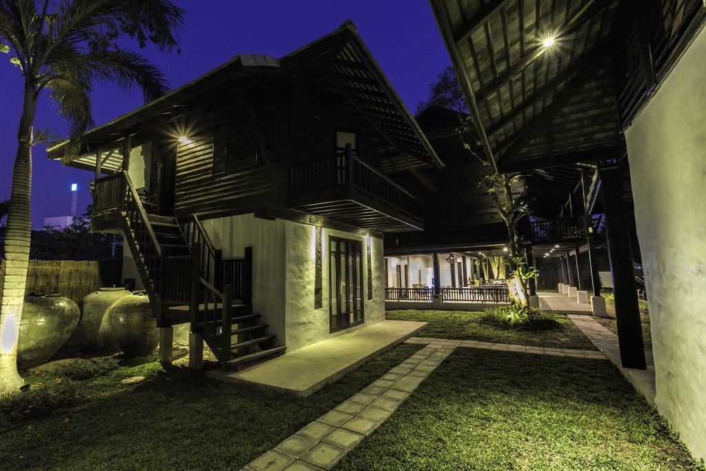 Chotana Villa Hotel Чіангмай Екстер'єр фото